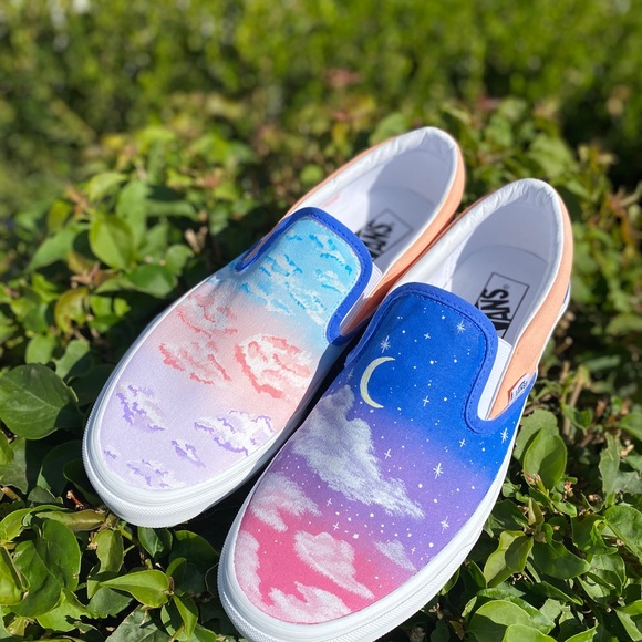 Custom vans - Picture 8 of 12